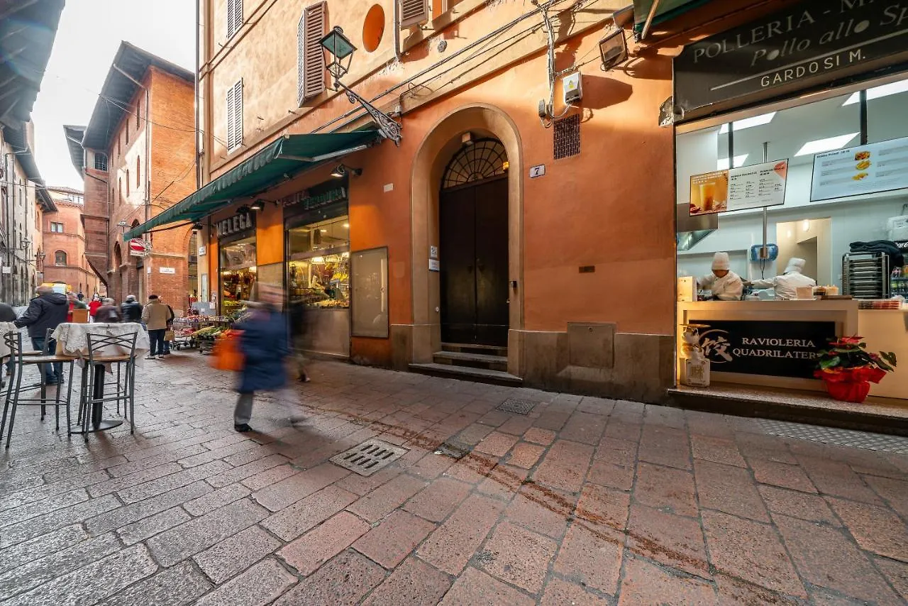 3 Minutes From Piazza Maggiore Historical Flat Bologna